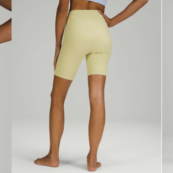 Lululemon Ribbed Contoured High-Rise Short 8"
Dew Green size 4 - Picture 5 of 7